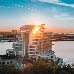 Voco St. David's By Ihg Hotel Cardiff