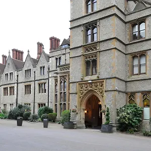 Nutfield Priory & Hotel Redhill (Surrey)
