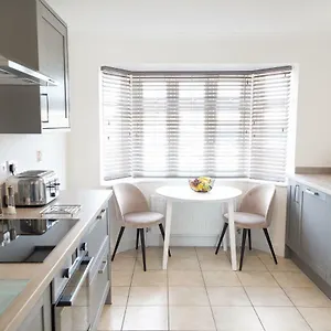 Citystay - Franklin House Apartment